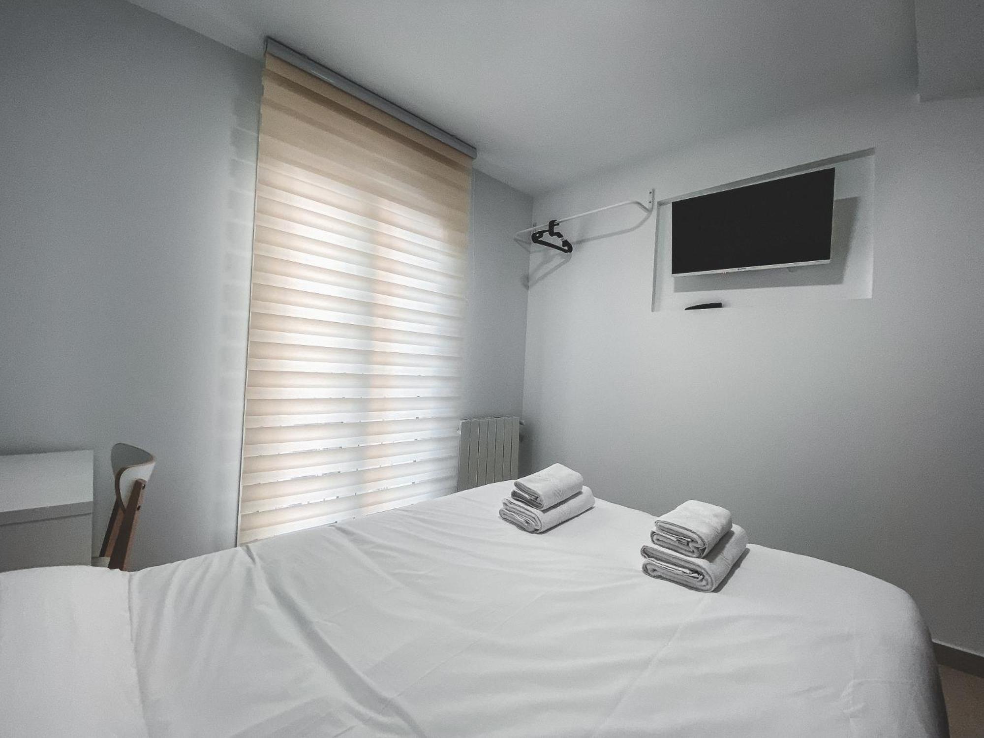 Casa San Juan - Habitaciones Privadas Λογκρόνο Εξωτερικό φωτογραφία